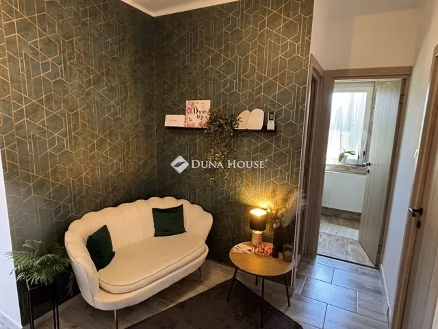 Eladó lakás Zirc 61 nm