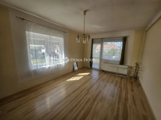 Eladó ház Hajmáskér 110 nm