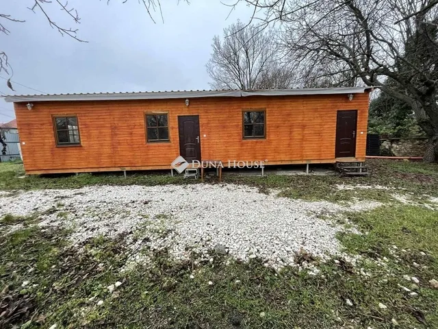 Eladó telek Pétfürdő 3215 nm