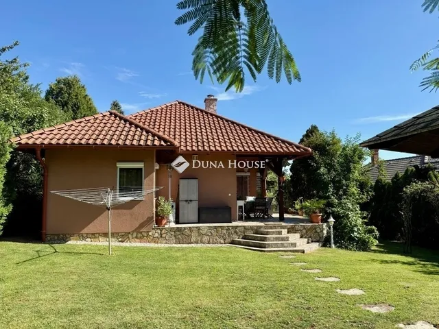 Eladó ház Balatonfűzfő 150 nm