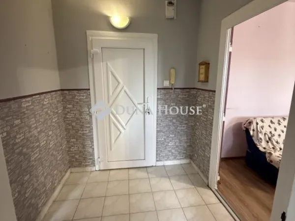 Eladó lakás Veszprém, Jutasi úti lakótelep 42 nm