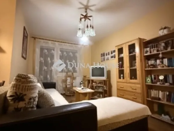 Eladó lakás Veszprém 68 nm