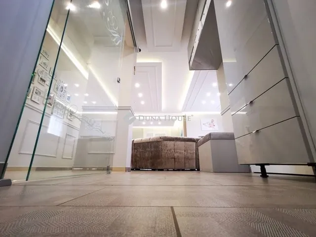 Eladó lakás Veszprém 131 nm