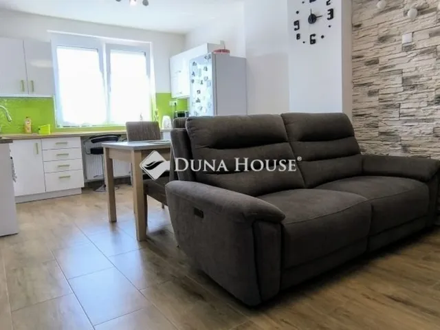 Eladó ház Öskü 192 nm