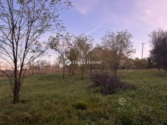 Eladó telek Dudar 1600 nm