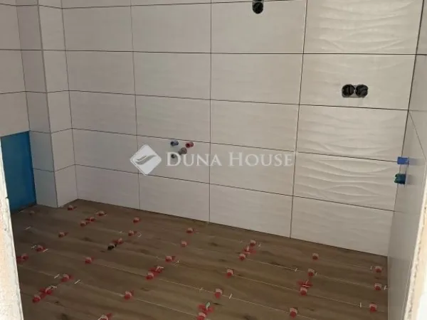 Eladó lakás Herend 59 nm