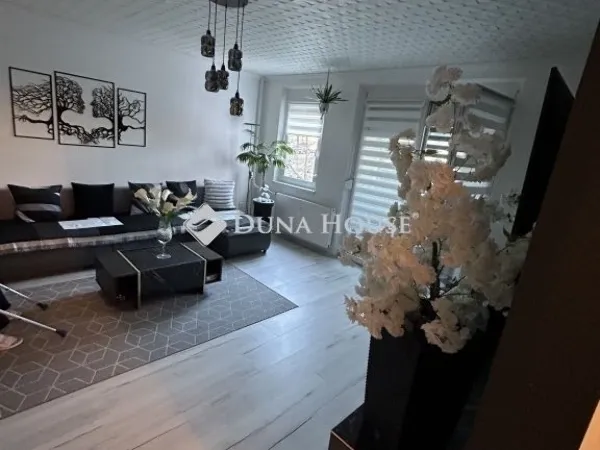 Eladó lakás Veszprém, Jutasi úti lakótelep 70 nm