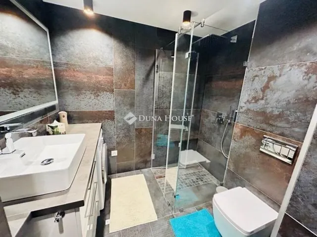 Eladó lakás Alsóörs 54 nm