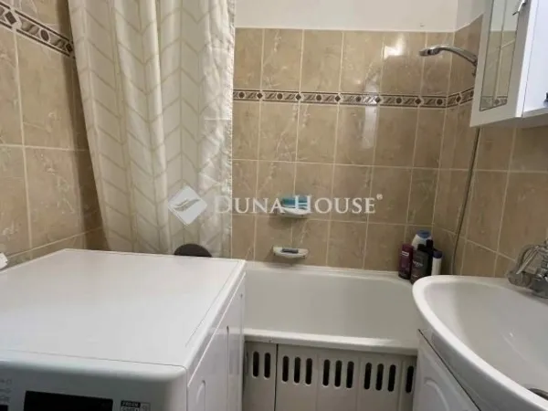 Eladó lakás Veszprém 42 nm