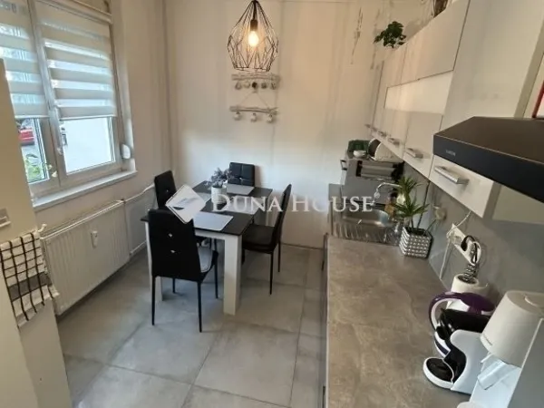 Eladó lakás Veszprém 70 nm