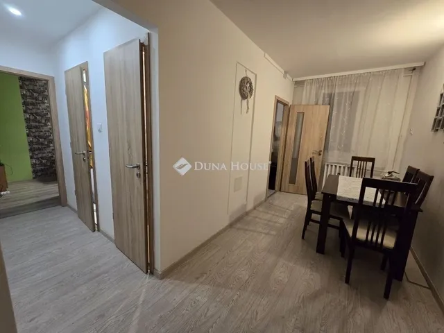 Eladó lakás Veszprém 70 nm