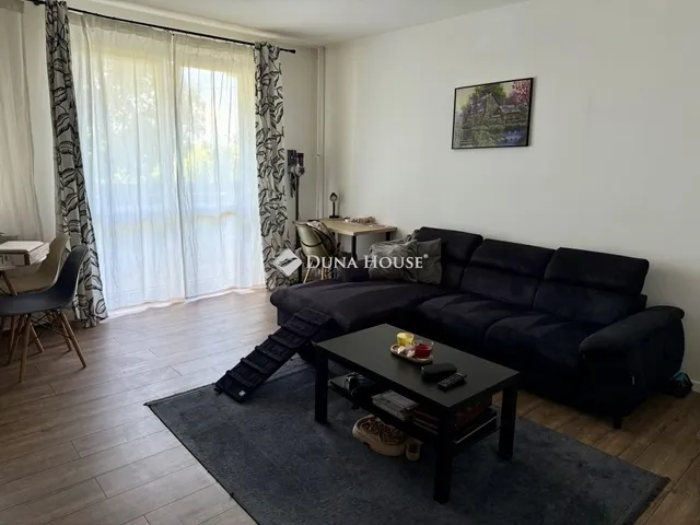 Eladó lakás Pétfürdő 54 nm