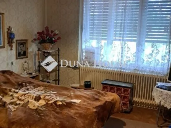 Eladó ház Öskü 130 nm