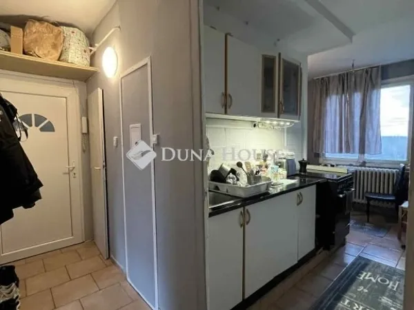 Eladó lakás Pétfürdő 59 nm