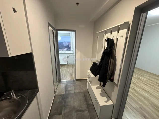 Eladó lakás Ajka 36 nm