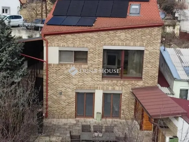 Eladó ház Veszprém 180 nm