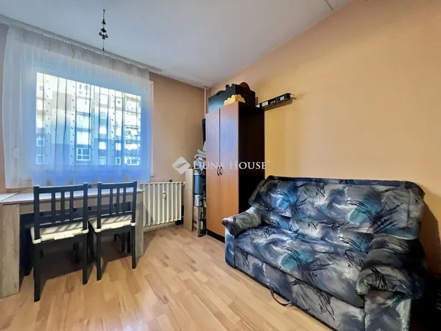 Eladó lakás Veszprém, Jutasi úti lakótelep 52 nm