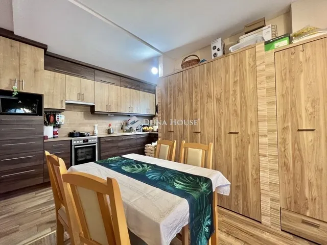 Eladó lakás Veszprém 69 nm