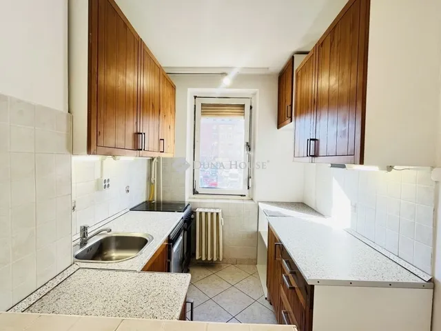 Eladó lakás Veszprém 68 nm