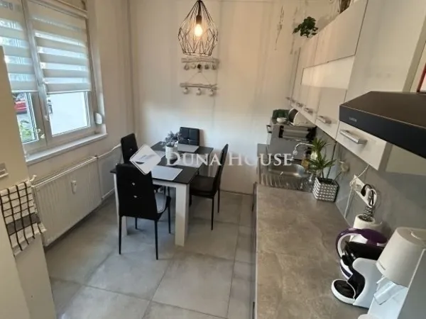 Eladó lakás Veszprém 70 nm