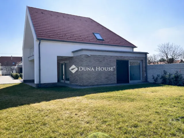 Eladó ház Veszprém, Belváros 164 nm