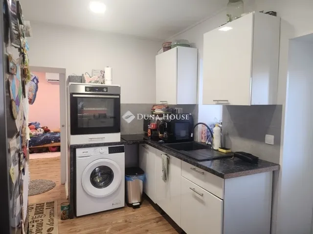 Eladó ház Várpalota 50 nm