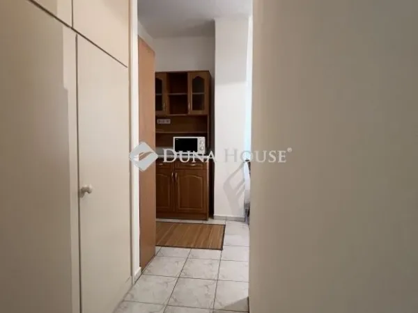 Eladó lakás Veszprém, Egry József utcai lakótelep 53 nm