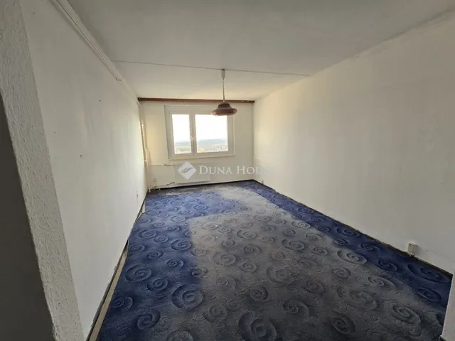 Eladó lakás Várpalota 62 nm