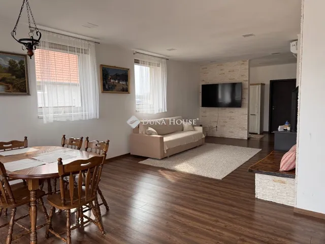 Eladó ház Nagyvázsony 100 nm