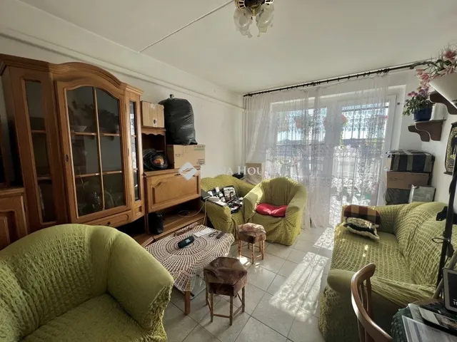 Eladó lakás Veszprém 68 nm