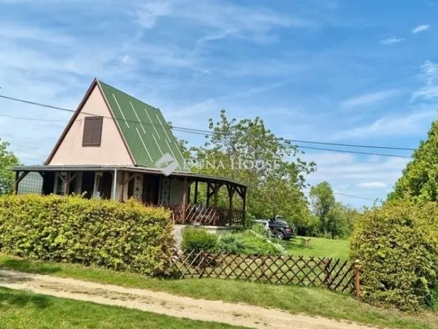 Eladó üdülő és hétvégi ház Fehérvárcsurgó 42 nm