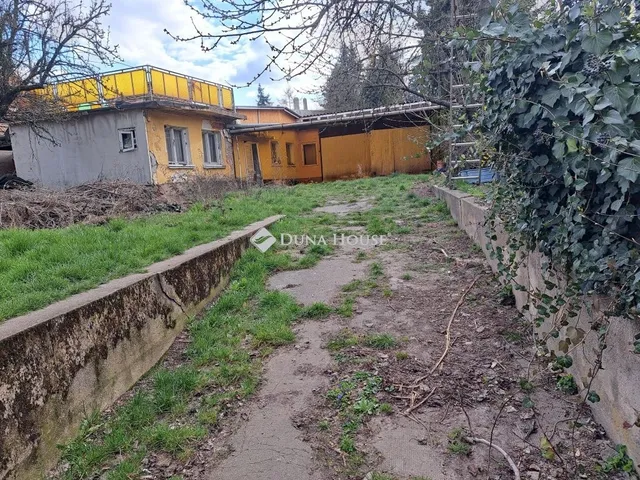 Eladó telek Veszprém 558 nm