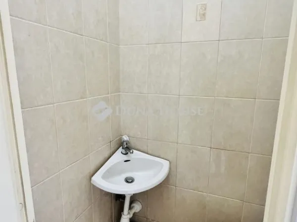Eladó lakás Veszprém 68 nm