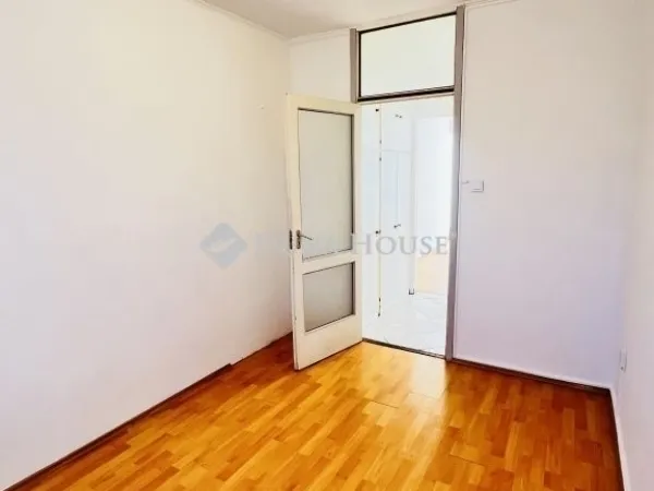 Eladó lakás Veszprém 68 nm