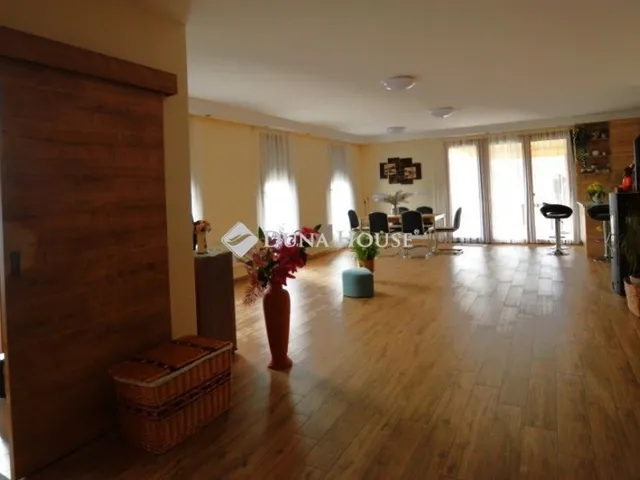 Eladó ház Márkó 168 nm