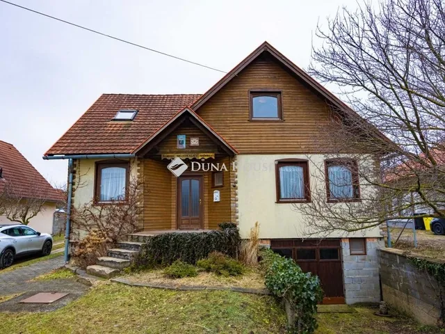 Eladó ház Herend 246 nm