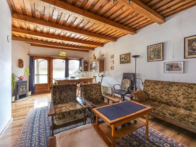 Eladó ház Herend 246 nm