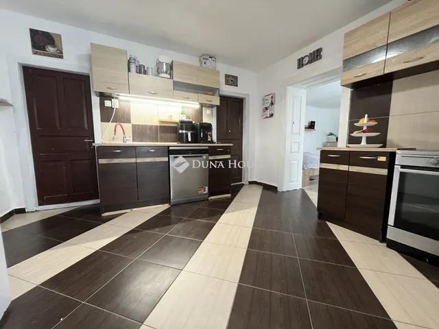 Eladó ház Öskü 65 nm