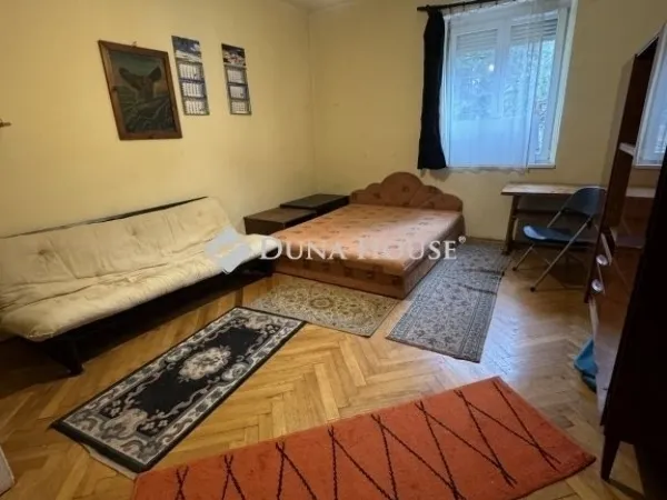 Eladó lakás Veszprém, Egyetemváros 74 nm