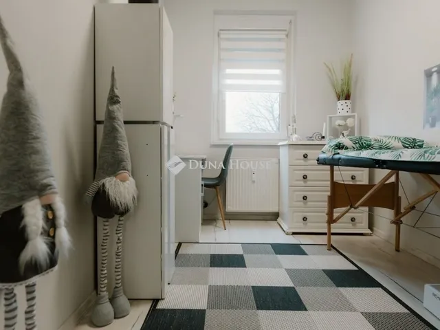 Eladó lakás Veszprém 70 nm