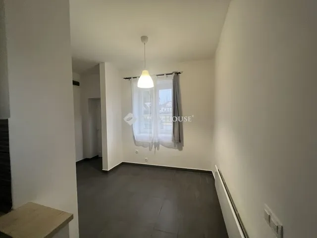 Eladó ház Veszprém 37 nm