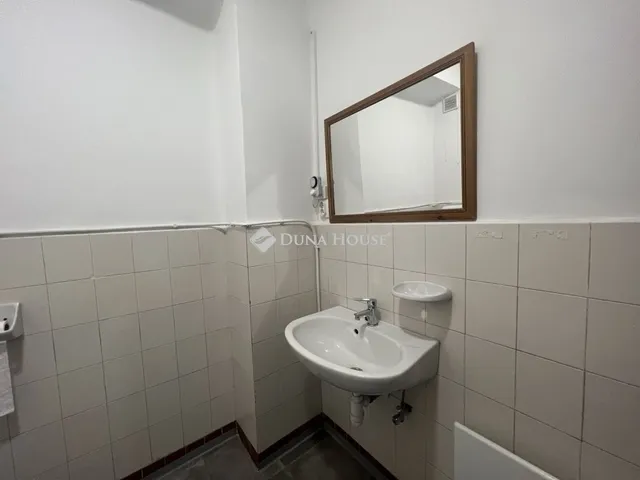 Eladó ház Veszprém 37 nm