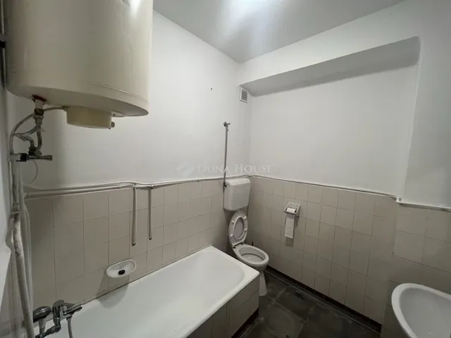 Eladó ház Veszprém 37 nm