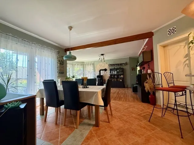 Eladó ház Balatonfűzfő 150 nm