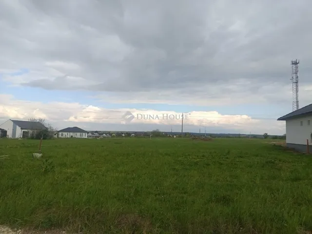 Eladó telek Berhida 814 nm