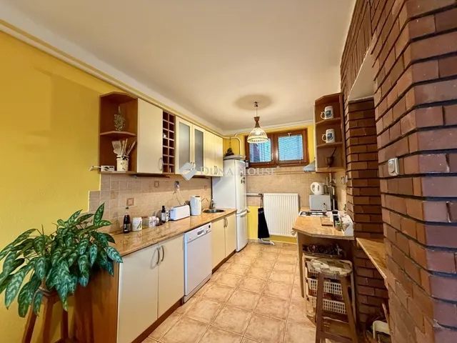 Eladó lakás Veszprém 164 nm