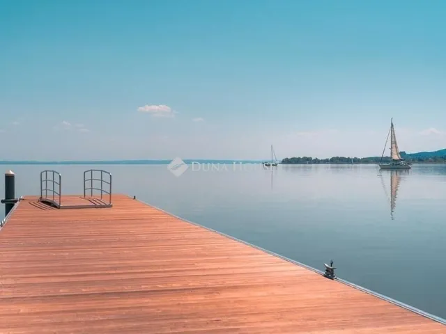 Eladó nyaraló Balatonfűzfő 54 nm