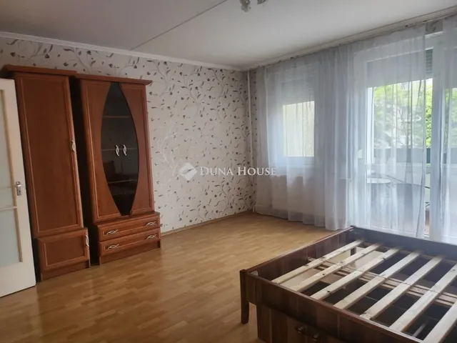Eladó lakás Veszprém 54 nm