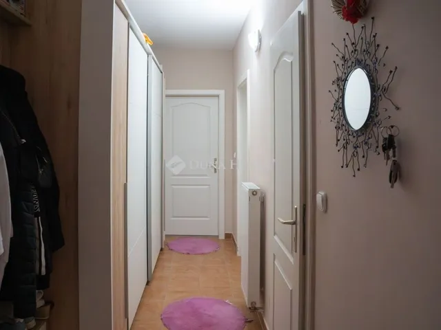 Eladó lakás Veszprém 68 nm