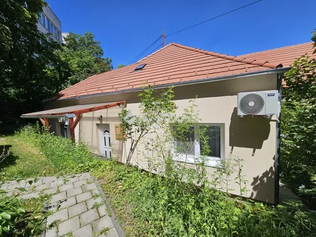 Eladó lakás Veszprém, Belváros 42 nm